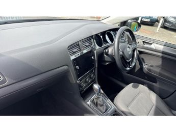 Volkswagen Golf 99kW e-Golf 35kWh 5dr Auto Electric Hatchback