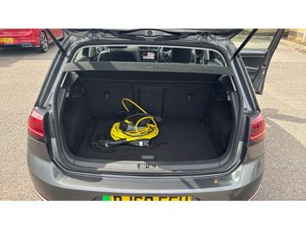 Volkswagen Golf 99kW e-Golf 35kWh 5dr Auto Electric Hatchback