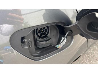 Volkswagen Golf 99kW e-Golf 35kWh 5dr Auto Electric Hatchback