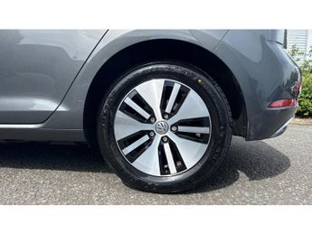 Volkswagen Golf 99kW e-Golf 35kWh 5dr Auto Electric Hatchback
