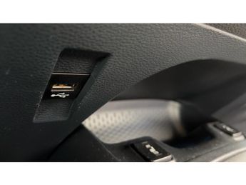 Toyota Corolla 1.8 VVT-i Hybrid Design 5dr CVT Hybrid Hatchback