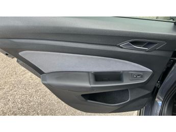 Volkswagen Golf 1.5 eTSI 150 R-Line 5dr DSG Petrol Hatchback