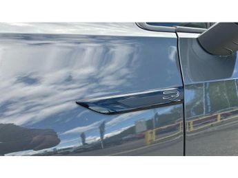 Volkswagen Golf 1.5 eTSI 150 R-Line 5dr DSG Petrol Hatchback