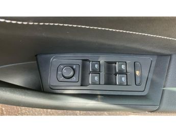 Volkswagen T-Roc 2.0 TSI 4MOTION R-Line 5dr DSG Petrol Hatchback