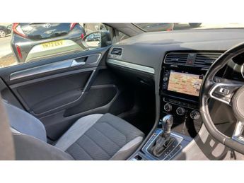 Volkswagen Golf 2.0 TDI R-Line 5dr DSG Diesel Hatchback