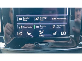 Volvo XC40 1.5 T4 Recharge PHEV Plus Dark 5dr Auto Estate