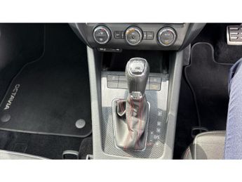 Skoda Octavia 2.0 TDI CR vRS 5dr DSG Diesel Hatchback