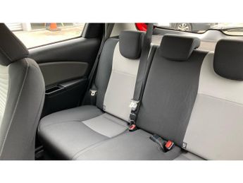 Toyota Yaris 1.5 Hybrid Icon Tech 5dr CVT Hybrid Hatchback