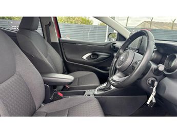 Toyota Yaris 1.5 Hybrid Design 5dr CVT Hybrid Hatchback