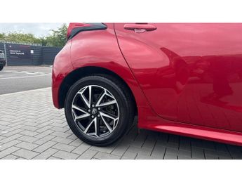 Toyota Yaris 1.5 Hybrid Design 5dr CVT Hybrid Hatchback