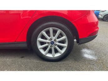 Ford Focus 1.5 EcoBoost Titanium 5dr Auto Petrol Hatchback