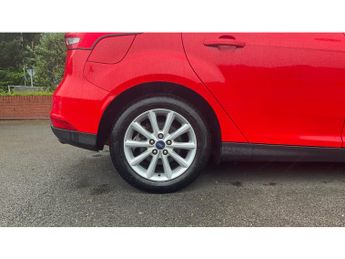 Ford Focus 1.5 EcoBoost Titanium 5dr Auto Petrol Hatchback