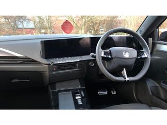 Vauxhall Astra 115kW Ultimate 54kWh 5dr Auto Electric Hatchback
