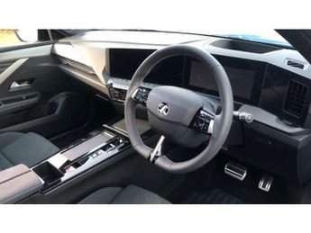 Vauxhall Astra 115kW Ultimate 54kWh 5dr Auto Electric Hatchback