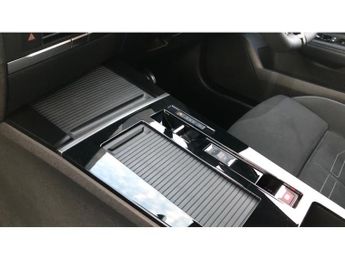 Vauxhall Astra 115kW Ultimate 54kWh 5dr Auto Electric Hatchback