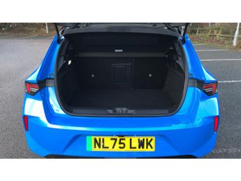 Vauxhall Astra 115kW Ultimate 54kWh 5dr Auto Electric Hatchback