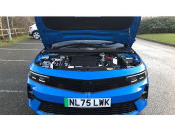 Vauxhall Astra 115kW Ultimate 54kWh 5dr Auto Electric Hatchback