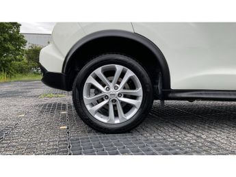 Nissan Juke 1.6 Acenta Premium 5dr Xtronic Petrol Hatchback
