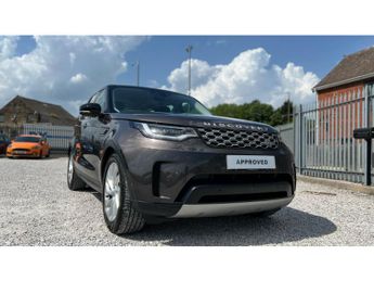 Land Rover Discovery 3.0 D300 S 5dr Auto Diesel Station Wagon