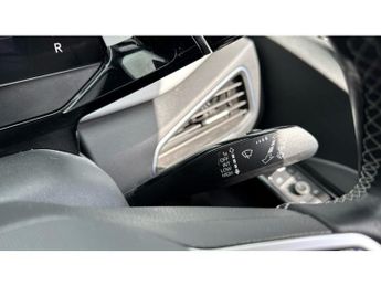Volkswagen ID.3 150kW Family Pro Performance 58kWh 5dr Auto Electric Hatchback