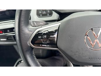 Volkswagen ID.3 150kW Family Pro Performance 58kWh 5dr Auto Electric Hatchback