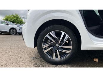 Peugeot 208 1.2 PureTech 100 Active Premium + 5dr EAT8 Petrol Hatchback