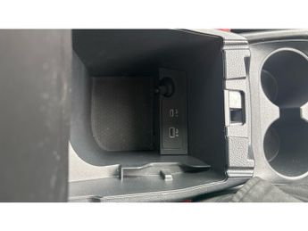Nissan Qashqai 1.3 DiG-T MH 158 N-Connecta 5dr Xtronic Petrol Hatchback