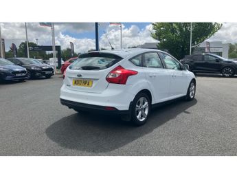 Ford Focus 1.6 Zetec 5dr Petrol Hatchback