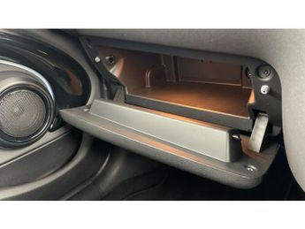 MINI Hatchback 1.5 Cooper Classic Premium 5dr Auto Petrol Hatchback