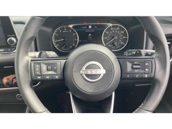 Nissan Qashqai 1.3 DiG-T MH 158 Acenta Prem [Glass Rf] 5dr Xtron Petrol Hatchba