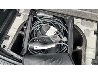 Hyundai KONA 100kW SE Connect 39kWh 5dr Auto Electric Hatchback