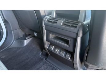Land Rover Defender 3.0 D250 X-Dynamic SE 110 5dr Auto Diesel Estate