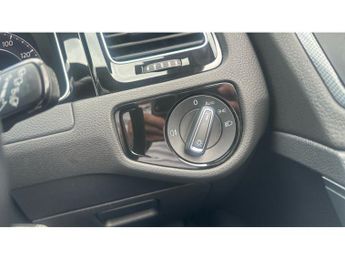 Volkswagen Golf 2.0 TDI R-Line 5dr DSG Diesel Hatchback