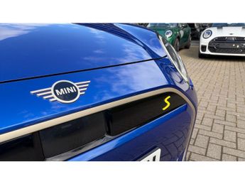 MINI Cooper 160kW SE Exclusive 54kWh 3dr Auto Electric Hatchback