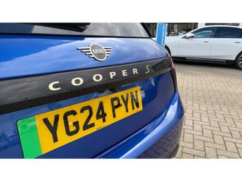 MINI Cooper 160kW SE Exclusive 54kWh 3dr Auto Electric Hatchback