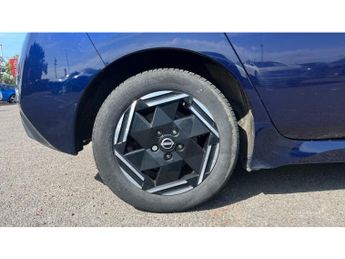 Nissan LEAF 110kW Acenta 39kWh 5dr Auto Electric Hatchback