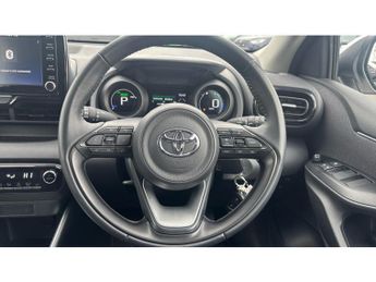 Toyota Yaris 1.5 Hybrid Design 5dr CVT Hybrid Hatchback