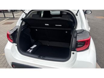 Toyota Yaris 1.5 Hybrid Design 5dr CVT Hybrid Hatchback