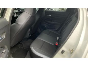 Nissan Juke 1.0 DiG-T 114 N-Connecta 5dr DCT Petrol Hatchback