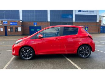 Toyota Yaris 1.5 Hybrid Design 5dr CVT Hybrid Hatchback