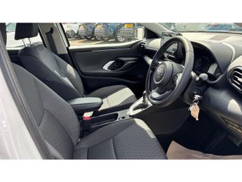 Toyota Yaris 1.5 Hybrid Icon 5dr CVT Hybrid Hatchback