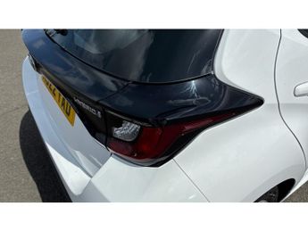 Toyota Yaris 1.5 Hybrid Icon 5dr CVT Hybrid Hatchback
