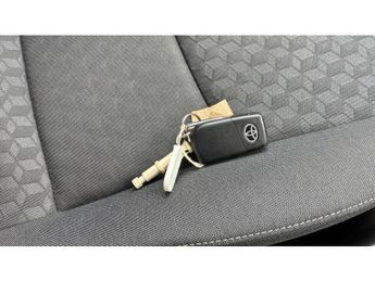 Toyota Yaris 1.5 Hybrid Icon 5dr CVT Hybrid Hatchback
