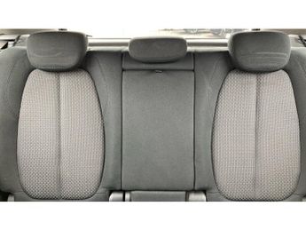 BMW 2 Series 220i SE 5dr DCT Petrol Hatchback