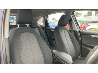 BMW 2 Series 220i SE 5dr DCT Petrol Hatchback