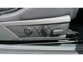 MINI Cooper 160kW SE Sport 54kWh 3dr Auto Electric Hatchback