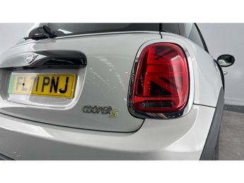 MINI Hatchback 135kW Cooper S Level 2 33kWh 3dr Auto Electric Hatchback