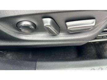 Toyota C-HR 1.8 Hybrid Design 5dr CVT Hybrid Hatchback