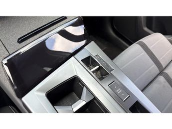 Vauxhall Grandland 157kW Ultimate 73kWh 5dr Auto [Panoramic Roof] Electric Hatchbac