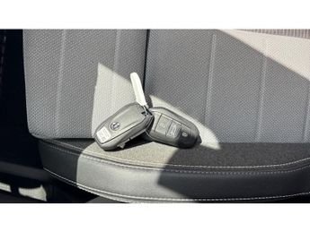 Vauxhall Grandland 1.2 Hybrid [136] Ultimate 5dr e-DCT6 [Pan Roof] Petrol Hatchback